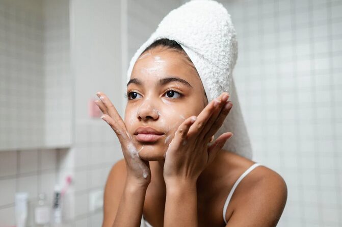 How Natural Facial Cleansers Are Transforming the Beauty Industry
